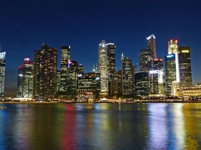 A Guide to Moving to Singapore as an Investor or a Worker A Guide to Moving to Singapore as an Investor or a Worker