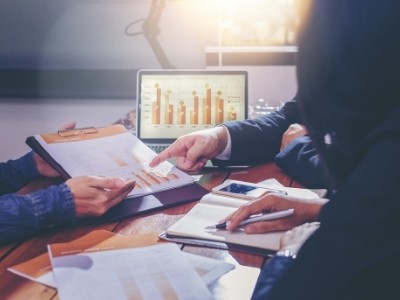 Identifying and Managing Business Risks