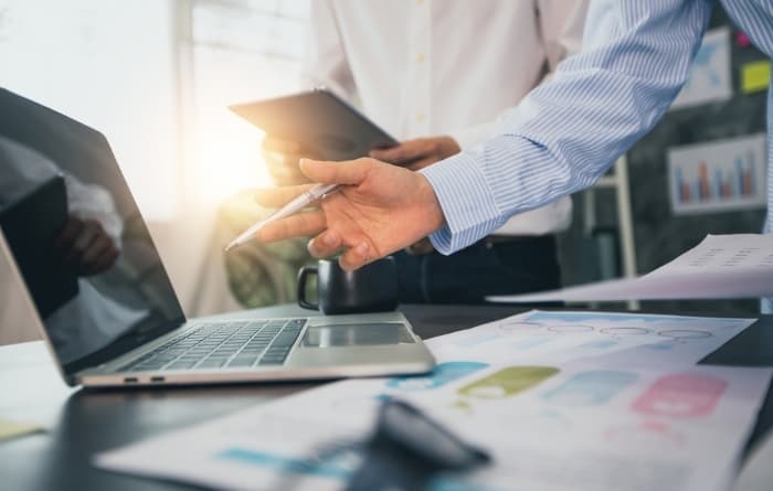 Identifying and Managing Business Risks